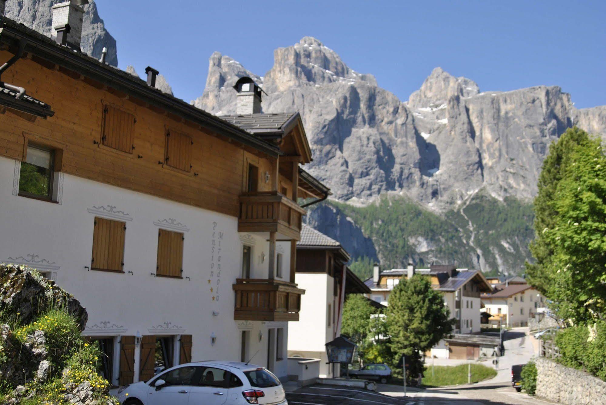 Pension Mirandola Colfosco Exteriér fotografie