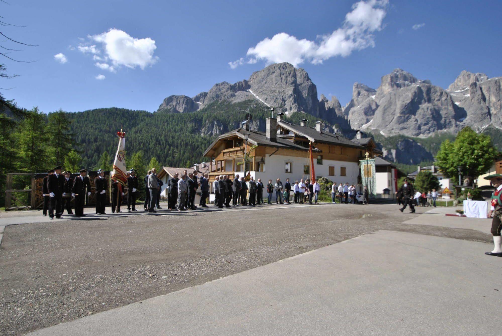 Pension Mirandola Colfosco Exteriér fotografie